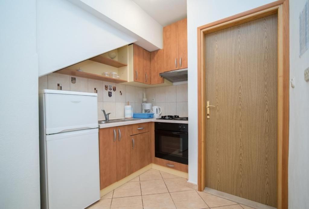 Apartments Longo Супетар Екстериор снимка